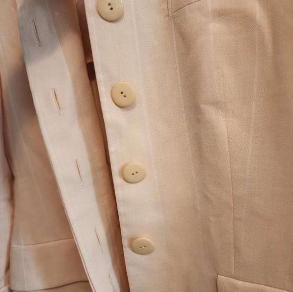 Vintage Christian Dior Light Pink Blazer - Picture 6 of 13